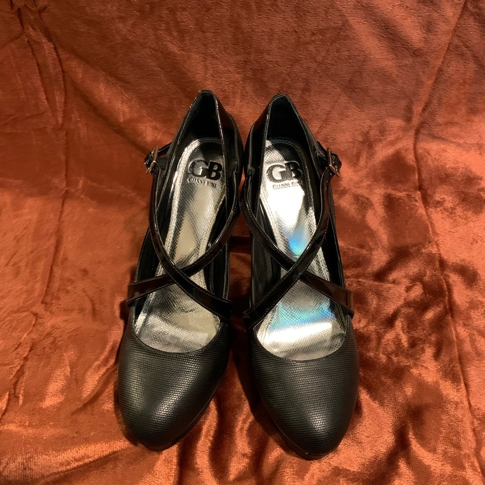 Like New Strappy Heels